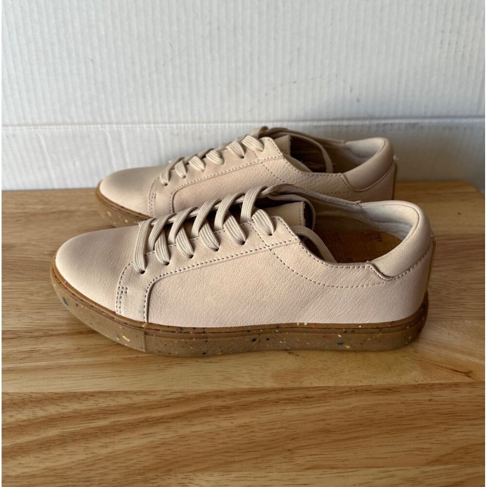 Kenneth Cole Kam Resource Women's Leather Walking Sneakers Shell Size 5 Eu 35. - Picture 1 of 14